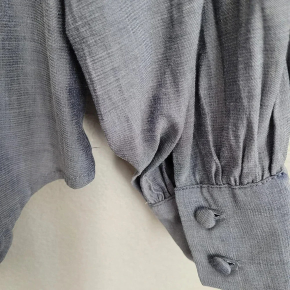 Liz Claiborne Women's Tunic Blouse Top Size L Gray Rayon Solid Long Sleeves - Picture 5 of 8